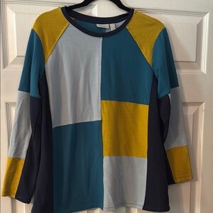 Color Block Long Sleeve Top